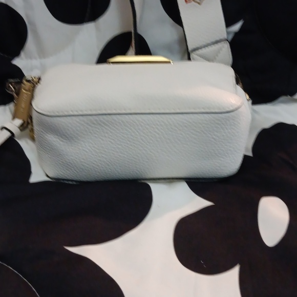 Steve Madden - Picture 4 of 8